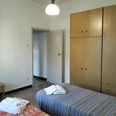 דירה Eusepia, Di Fronte Di