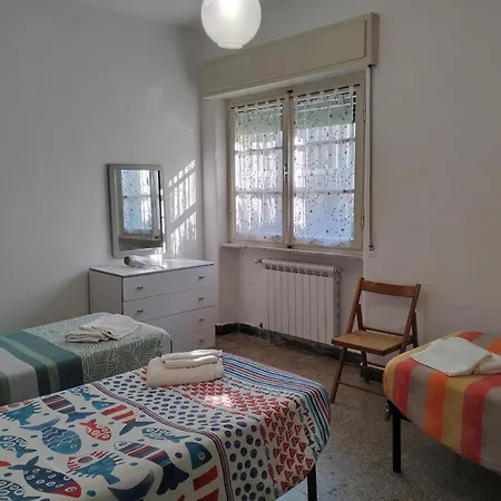 Eusepia, Di Fronte Di